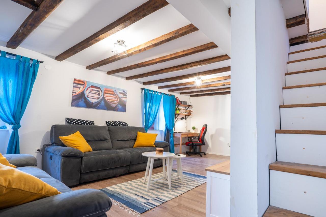 Holiday House Nova Stara Baška Eksteriør billede